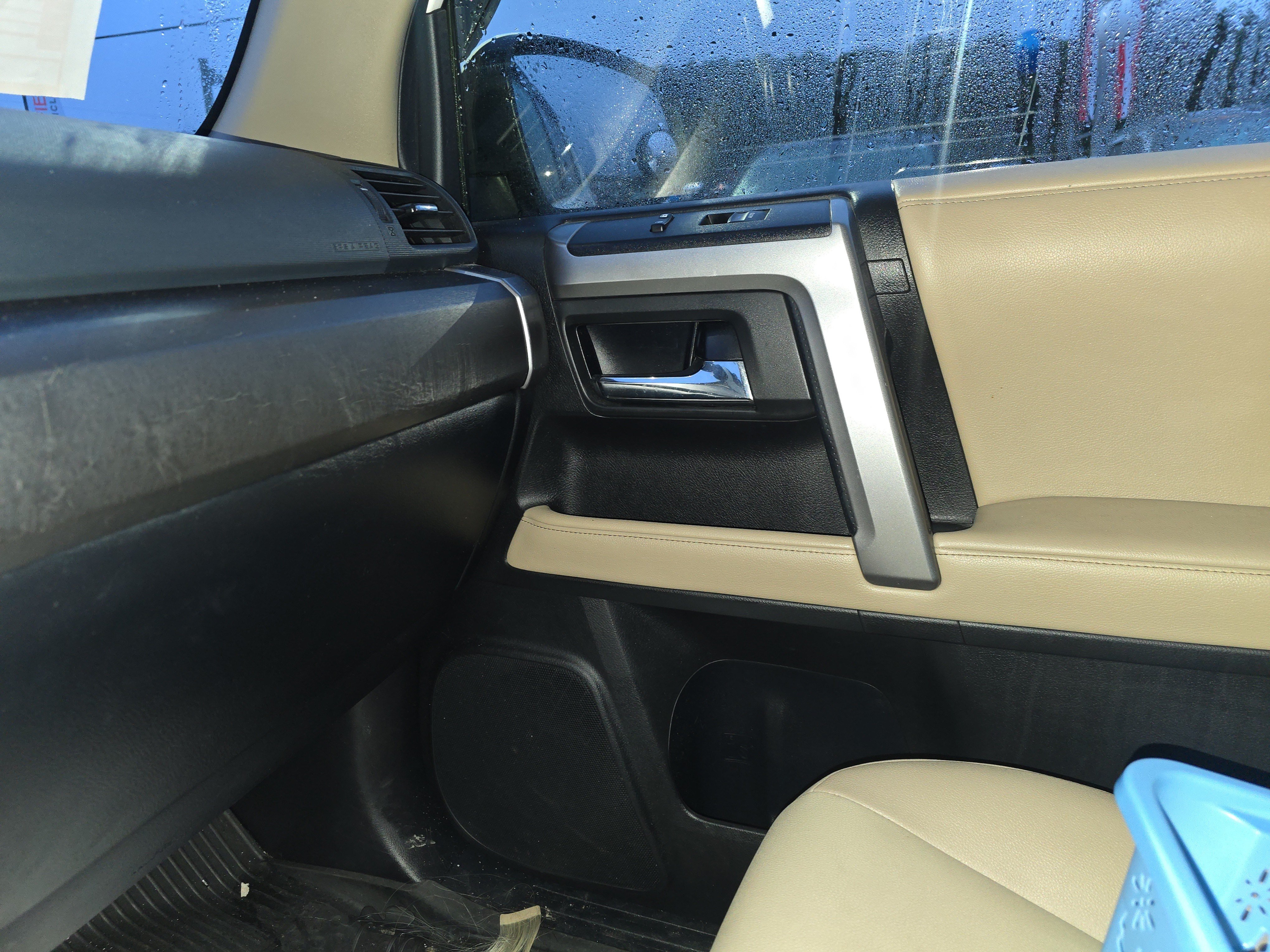 Used 2018 Toyota 4Runner SR5 Premium AWD/4WD image 35