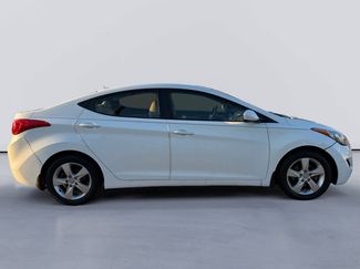 Used 2013 Hyundai Elantra GLS w/ Preferred Pkg video 2