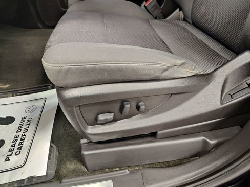 Used 2018 Chevrolet Silverado 1500 LT w/ All Star Edition image 28