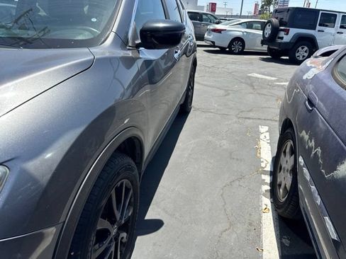 Certified 2017 Nissan Rogue SV w/ Midnight Edition FWD image 2