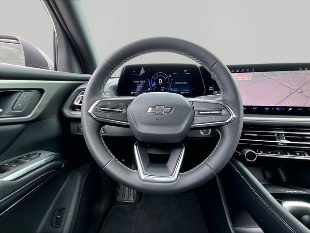 New 2027 Chevrolet Traverse LT w/ Midnight/Sport Edition AWD/4WD image 17
