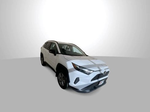 Certified 2022 Toyota RAV4 XLE w/ Convenience Package AWD/4WD image 2
