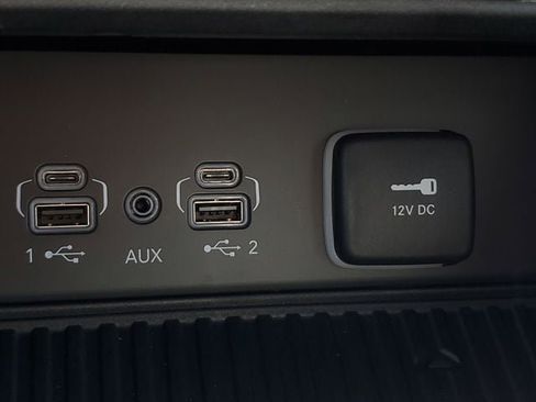 New 2026 Jeep Grand Cherokee Limited AWD/4WD image 32