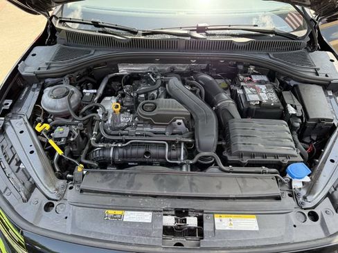 Used 2026 Volkswagen Jetta SEL FWD image 27