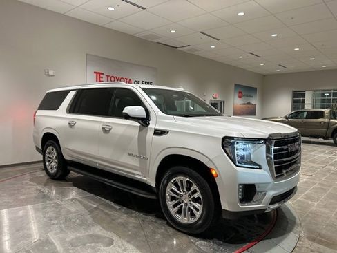 Used 2021 GMC Yukon XL SLT w/ SLT Luxury Plus Package image 1