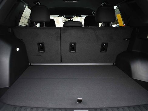 New 2026 Chevrolet Equinox LT image 8