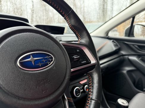 Used 2021 Subaru Crosstrek 2.0i Premium image 18