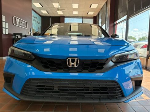 Used 2022 Honda Civic Sport image 4