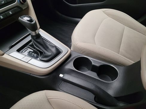 Used 2018 Hyundai Elantra SEL image 26