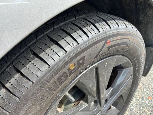 Used 2022 Hyundai Elantra SEL FWD image 26