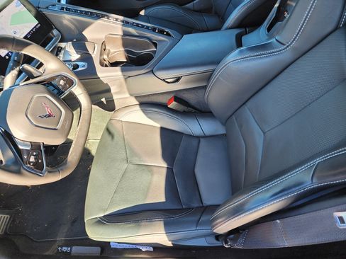 Used 2022 Chevrolet Corvette Stingray Preferred Conv w/ Battery Protection Package image 13