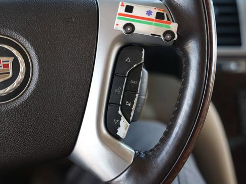 Used 2007 Cadillac Escalade ESV AWD w/ Information Package image 30