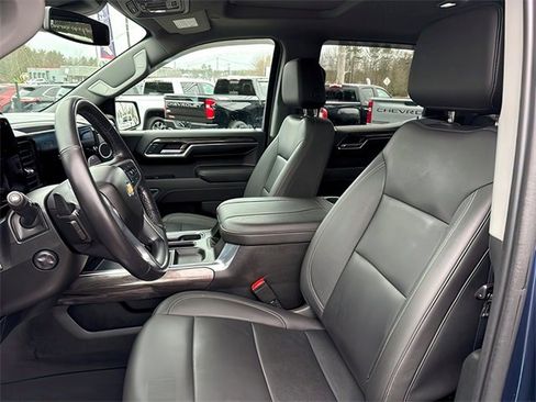 Used 2023 Chevrolet Silverado 1500 LTZ w/ LTZ Convenience Package II image 17