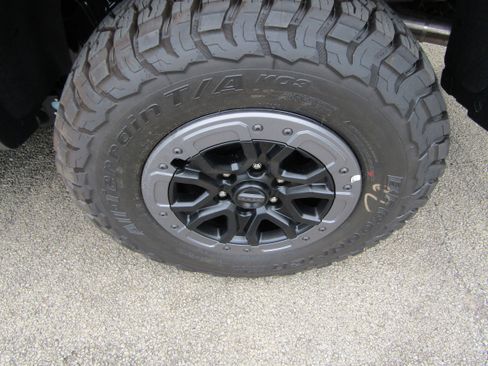 New 2025 Ford Ranger Raptor image 9