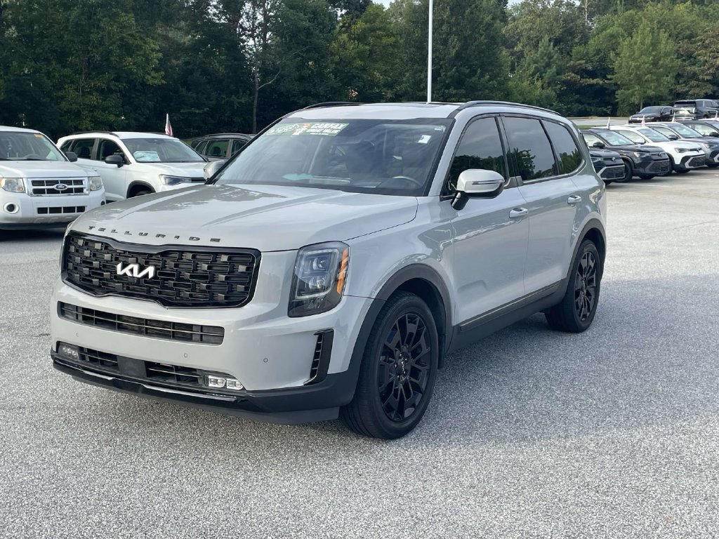 Used 2022 Kia Telluride SX w/ SX Prestige Package AWD/4WD image 3