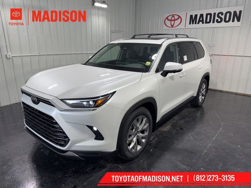 New 2026 Toyota Grand Highlander AWD Hybrid image 1