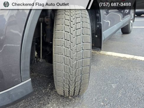Used 2016 Toyota RAV4 XLE AWD/4WD image 14