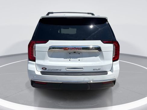 Used 2023 GMC Yukon SLT w/ SLT Premium Package AWD/4WD image 7