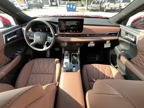 New 2026 Mitsubishi Outlander SEL AWD/4WD image 18