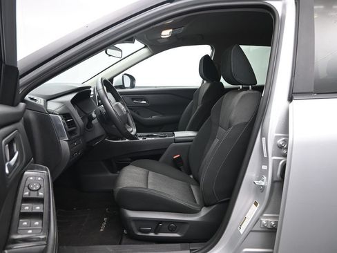 Used 2025 Nissan Rogue SV AWD/4WD image 20