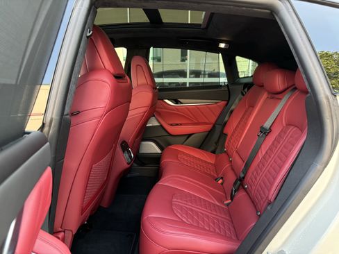 Used 2023 Maserati Levante Trofeo image 22