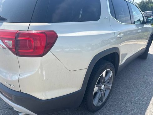 Used 2017 GMC Acadia SLT AWD/4WD image 5