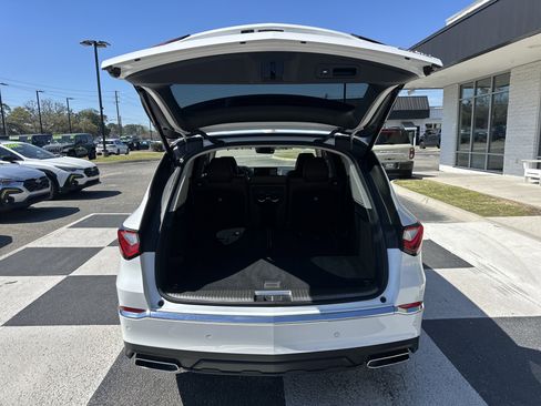 Used 2023 Acura MDX SH-AWD w/ Advance Package image 5