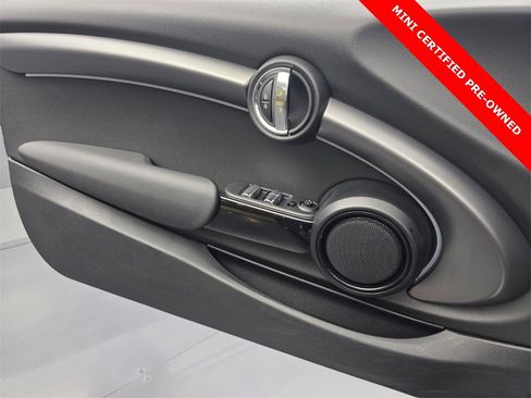 Used 2022 MINI Cooper Convertible image 25