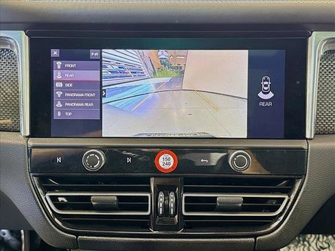 New 2025 Porsche Macan GTS AWD/4WD image 18