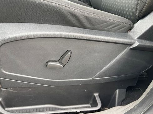 Used 2022 Ford Transit Connect XLT FWD image 20