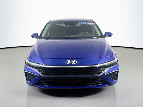 Used 2024 Hyundai Elantra SEL FWD image 2