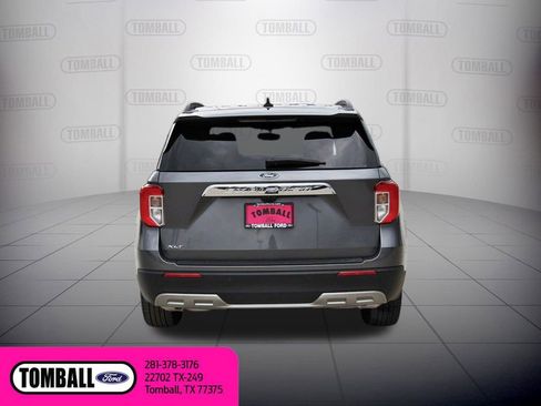 Used 2023 Ford Explorer XLT w/ Equipment Group 202A image 6