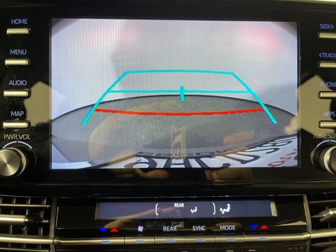 Certified 2023 Toyota Sienna XLE image 21