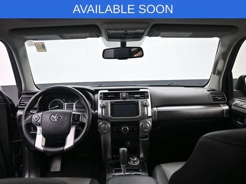 Used 2017 Toyota 4Runner SR5 Premium w/ Convenience Package AWD/4WD image 29
