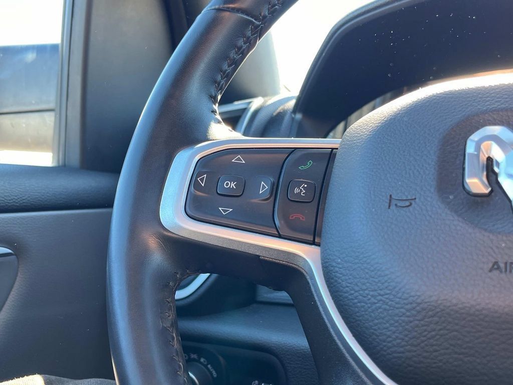 Used 2022 RAM 1500 Big Horn AWD/4WD image 17