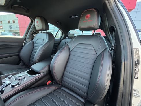 Used 2024 Alfa Romeo Giulia Quadrifoglio RWD image 29