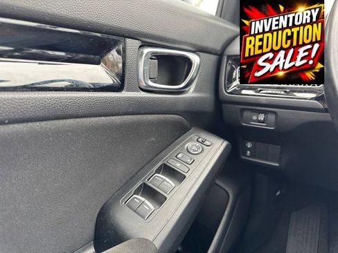 Used 2022 Honda Civic EX image 19