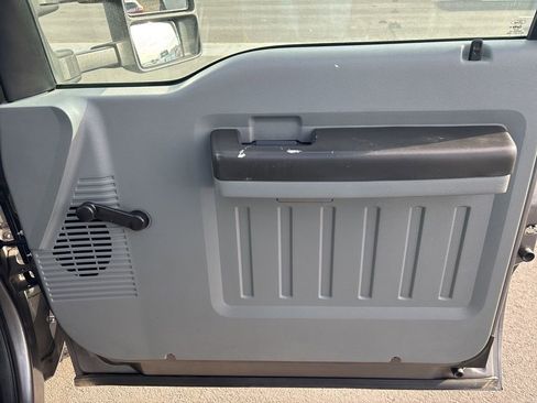 Used 2013 Ford F350 XL image 39