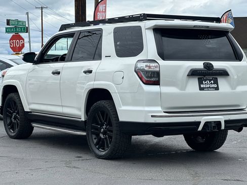 Used 2019 Toyota 4Runner Limited image 7
