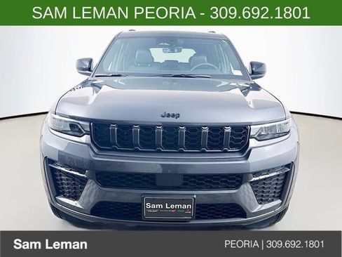 New 2026 Jeep Grand Cherokee Altitude AWD/4WD image 2