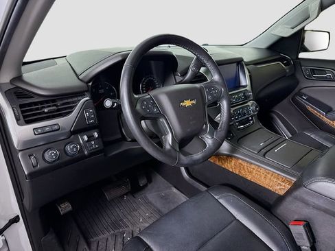Used 2020 Chevrolet Tahoe Premier AWD/4WD image 9