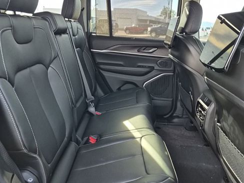 New 2024 Jeep Grand Cherokee Limited 4xe w/ Luxury Tech Group II image 31