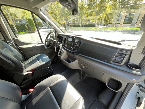 Used 2023 Ford Transit 250 Medium Roof AWD w/ Load Area Protection Package image 20