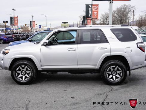 Used 2018 Toyota 4Runner TRD Off-Road Premium image 19