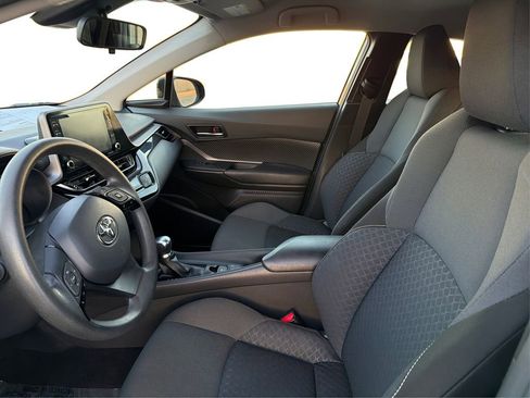 Used 2020 Toyota C-HR LE image 10