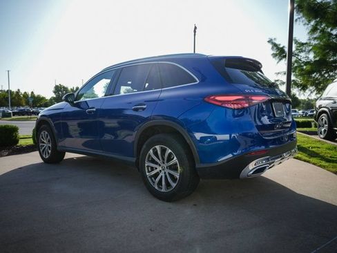 Used 2024 Mercedes-Benz GLC 300 4MATIC image 4