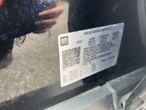 Used 2023 Chevrolet Suburban RST w/ Sport Performance Package image 24