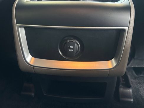 Used 2026 Kia Carnival FWD image 24