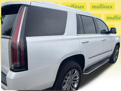 Used 2017 Cadillac Escalade 2WD image 11