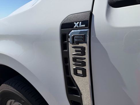 Used 2024 Ford F350 XL w/ XL Driver Assist Package RWD image 16
